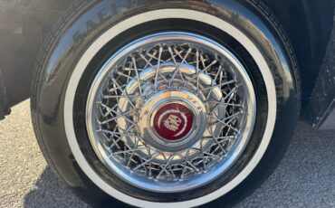 Cadillac-brougham-1991-white-12