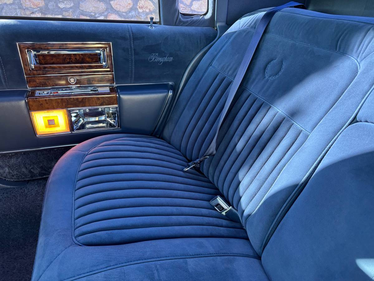 Cadillac-brougham-1991-white-17