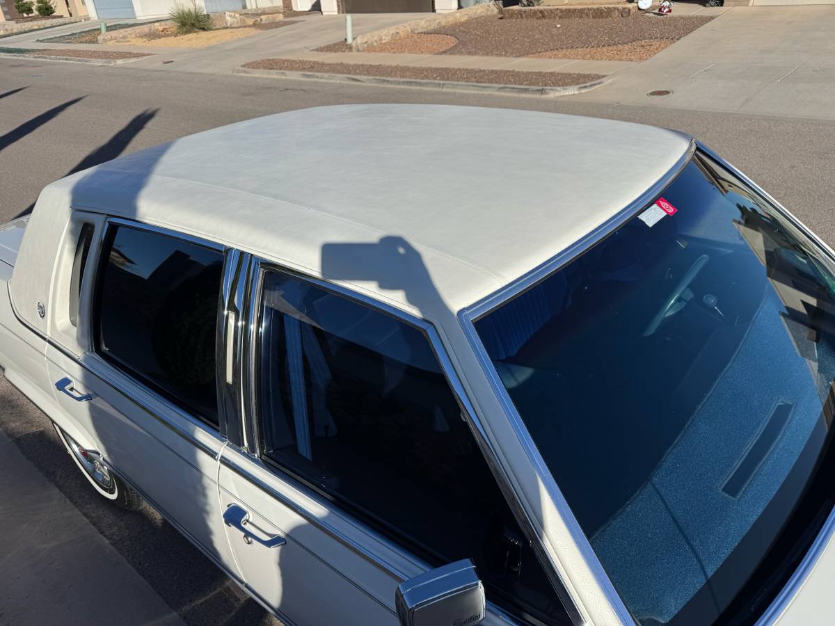 Cadillac-brougham-1991-white-8