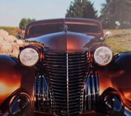 Cadillac-capone-custom-1940-custom-18