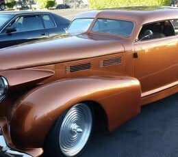 Cadillac-capone-custom-1940-custom-27