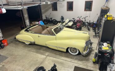 Cadillac-convertible-1947-streetrod-18