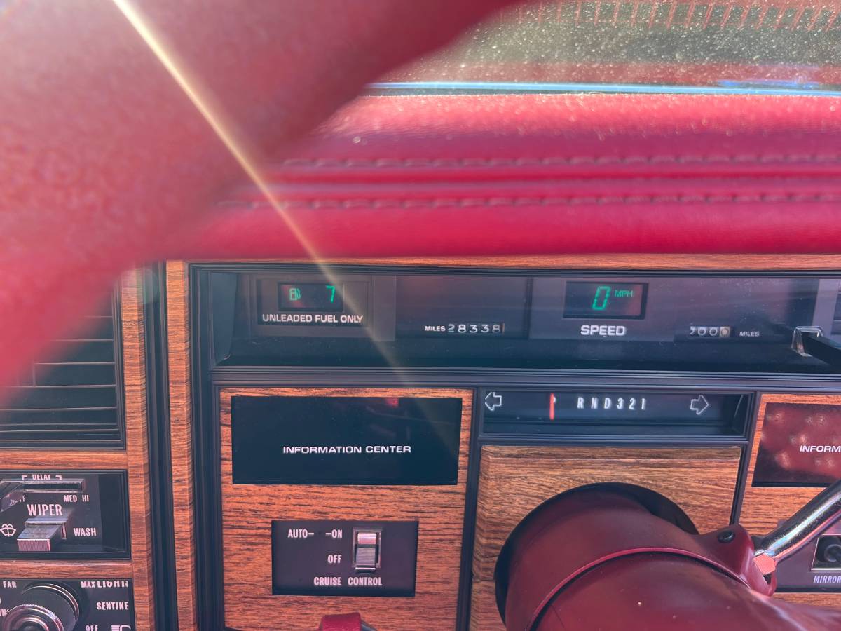 Cadillac-convertible-1985-7