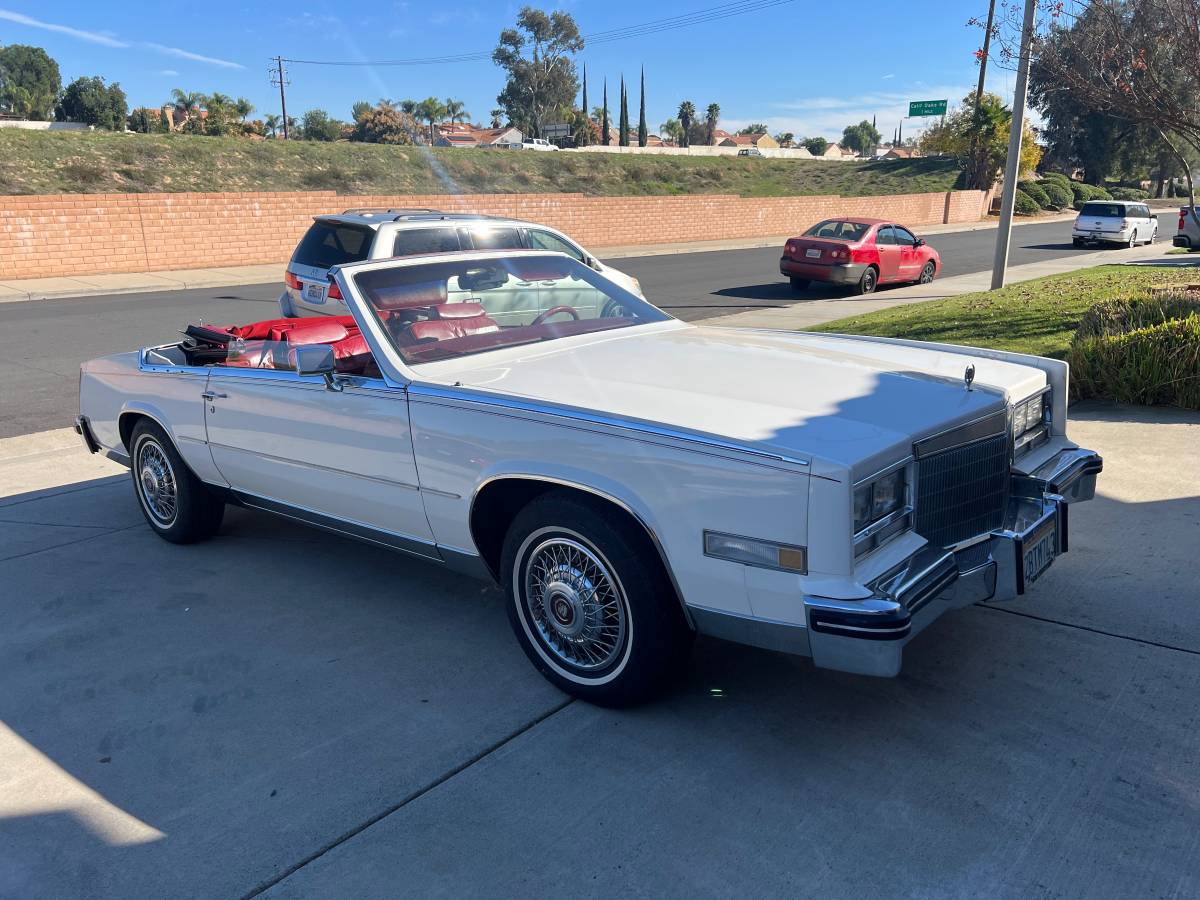 Cadillac-convertible-1985