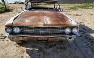 Cadillac-coupe-deville-1961-2