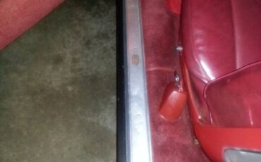 Cadillac-coupe-deville-1965-5