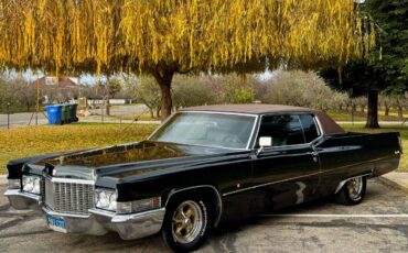 Cadillac-coupe-deville-1970-green-6