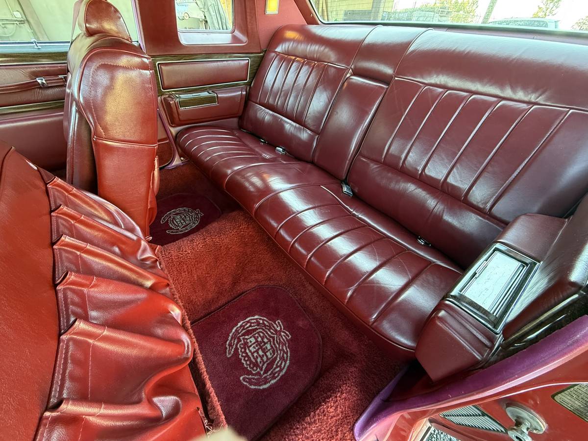 Cadillac-coupe-deville-1978-red-12