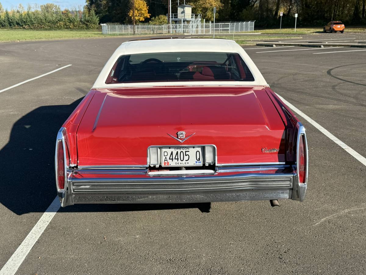 Cadillac-coupe-deville-1978-red-8