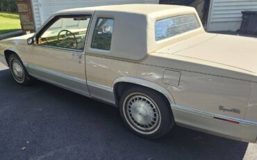 Cadillac-coupe-deville-1989-brown