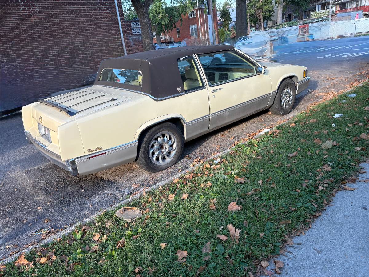 Cadillac-coupe-deville-1990-white-2