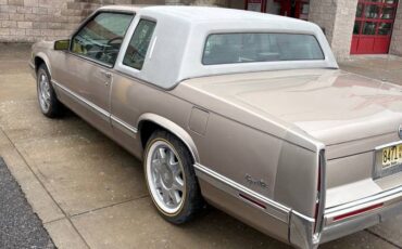 Cadillac-coupe-deville-1993-3