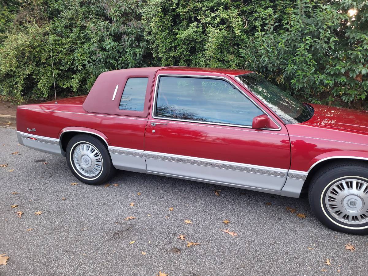 Cadillac-coupe-deville-1993-red