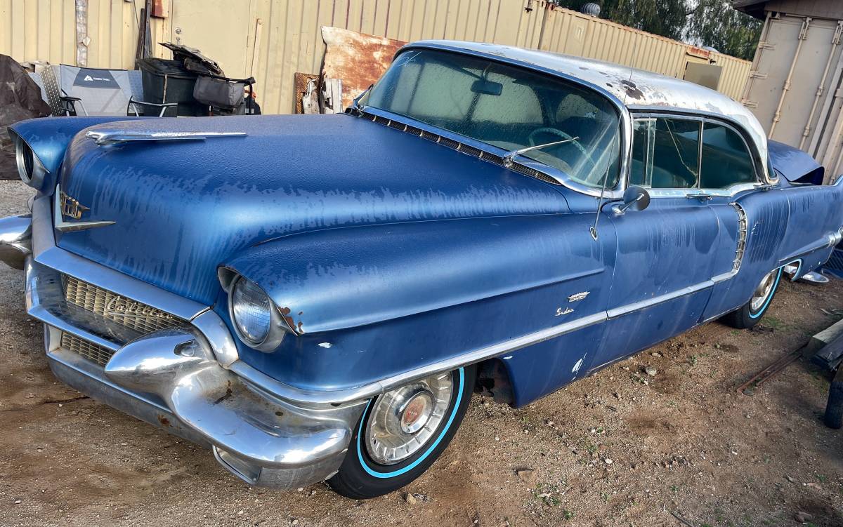 Cadillac-deville-1956-blue-8