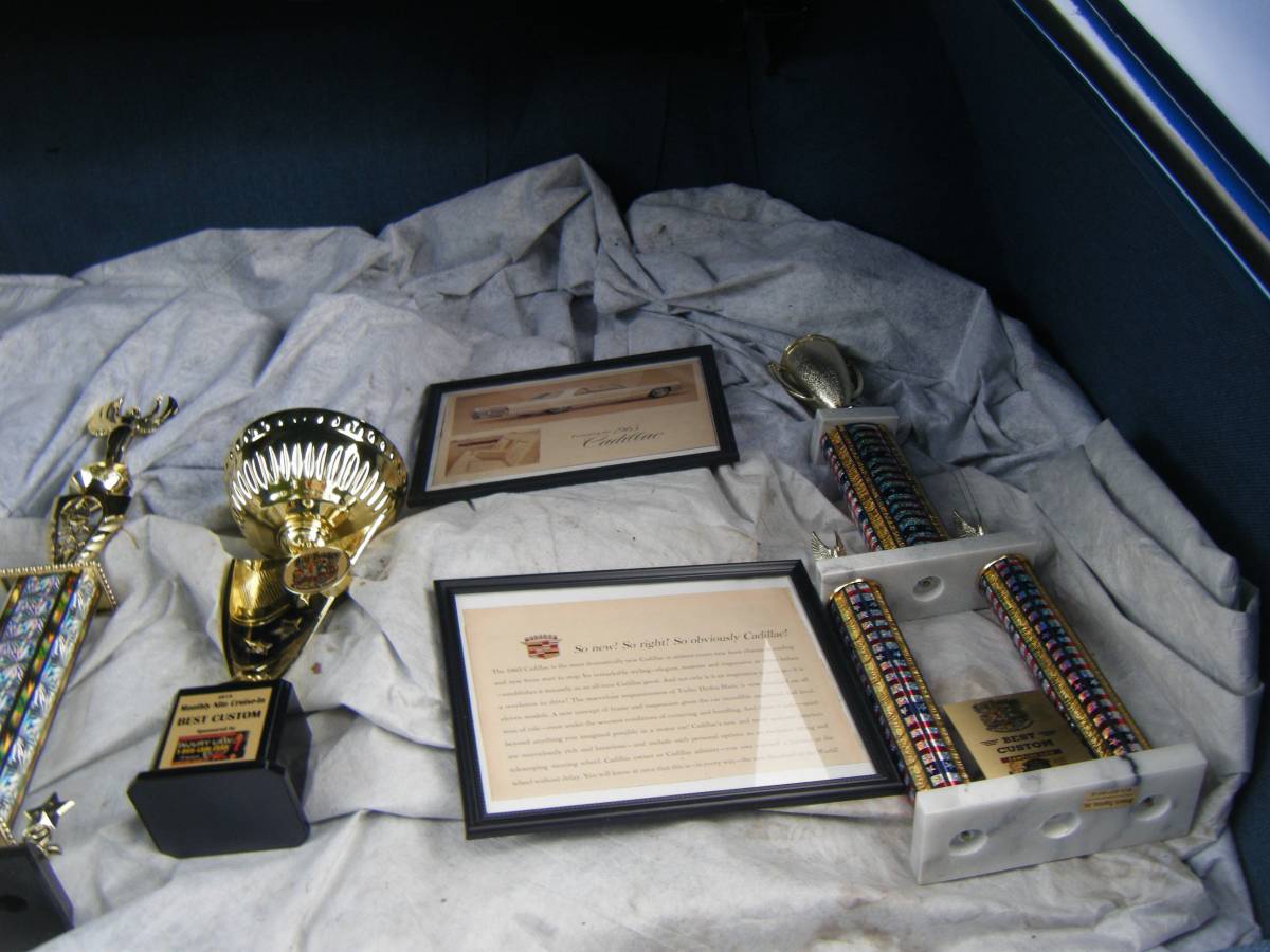 Cadillac-deville-1965-blue-11