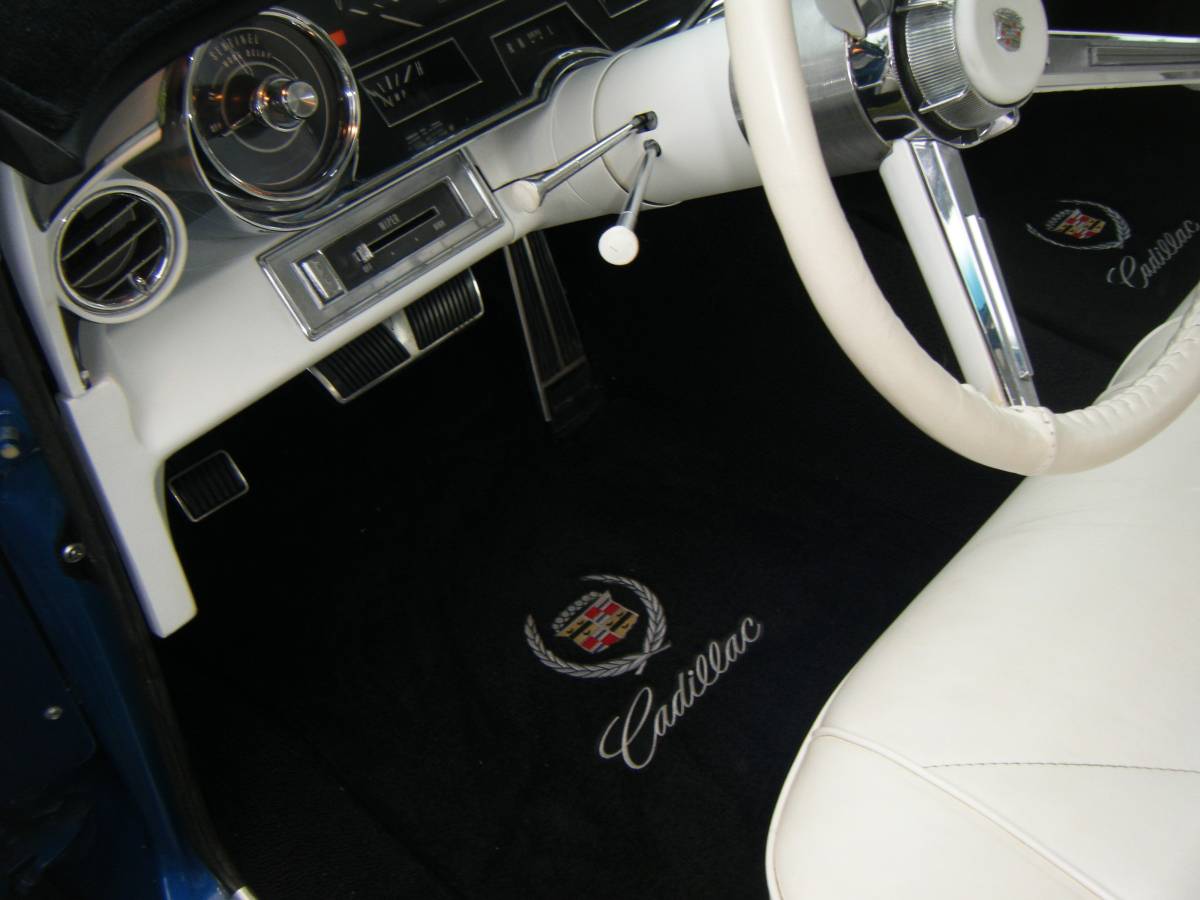 Cadillac-deville-1965-blue-24