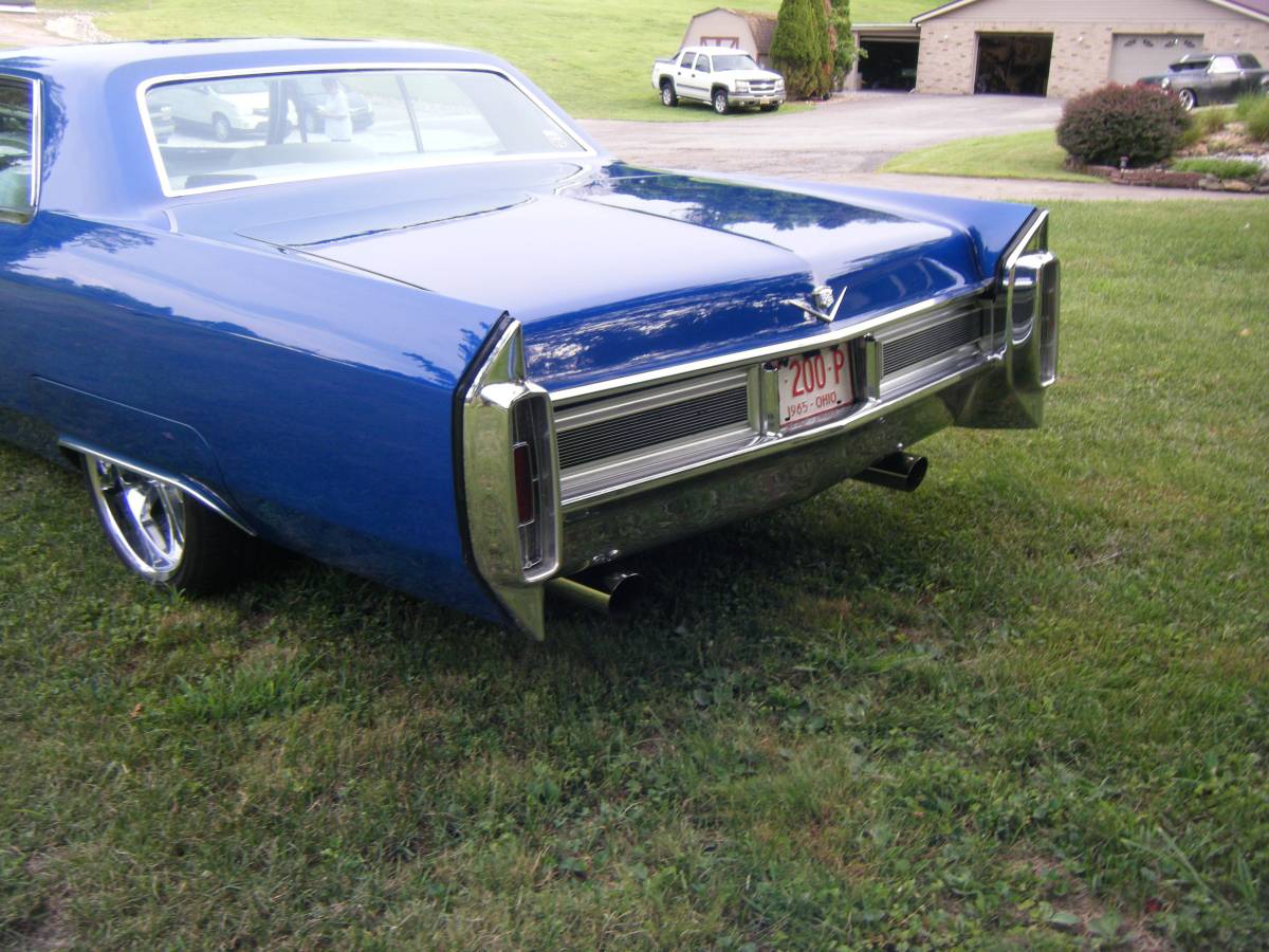 Cadillac-deville-1965-blue-41