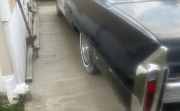 Cadillac-deville-1966-black-4