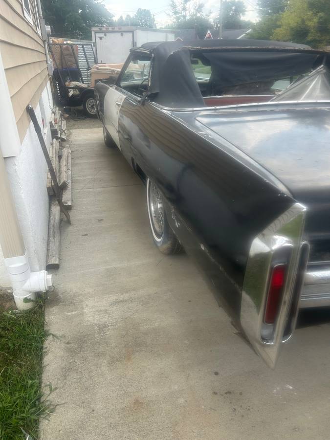 Cadillac-deville-1966-black-4