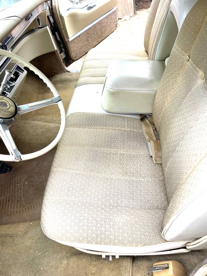 Cadillac-deville-1966-custom-3