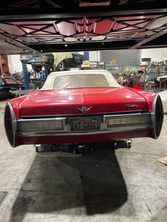 Cadillac-deville-1967-red-4