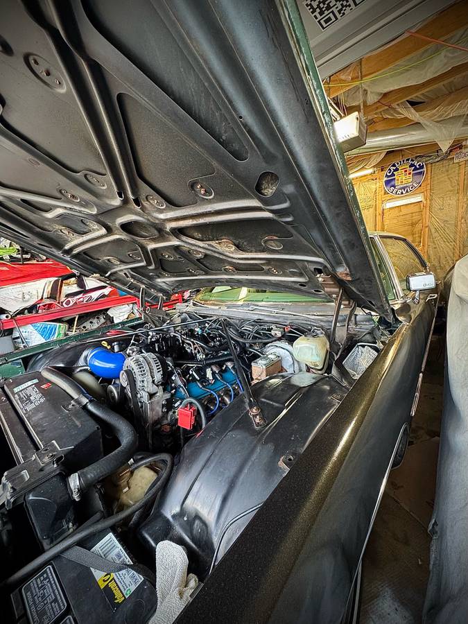 Cadillac-deville-1975-black-5