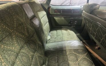 Cadillac-deville-1975-black-6