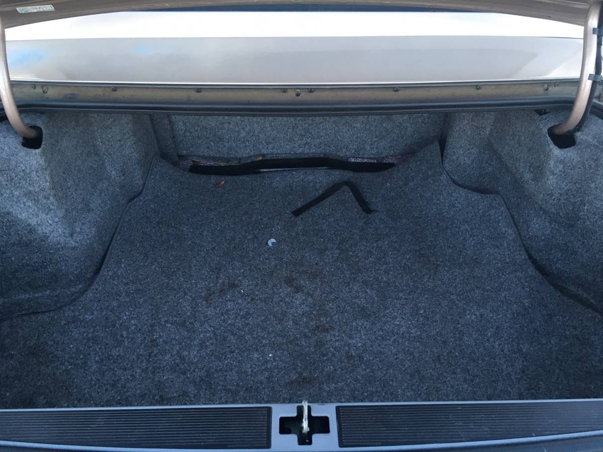 Cadillac-deville-1989-6