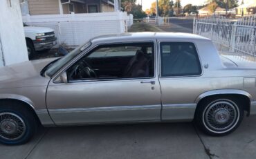 Cadillac-deville-1989-7