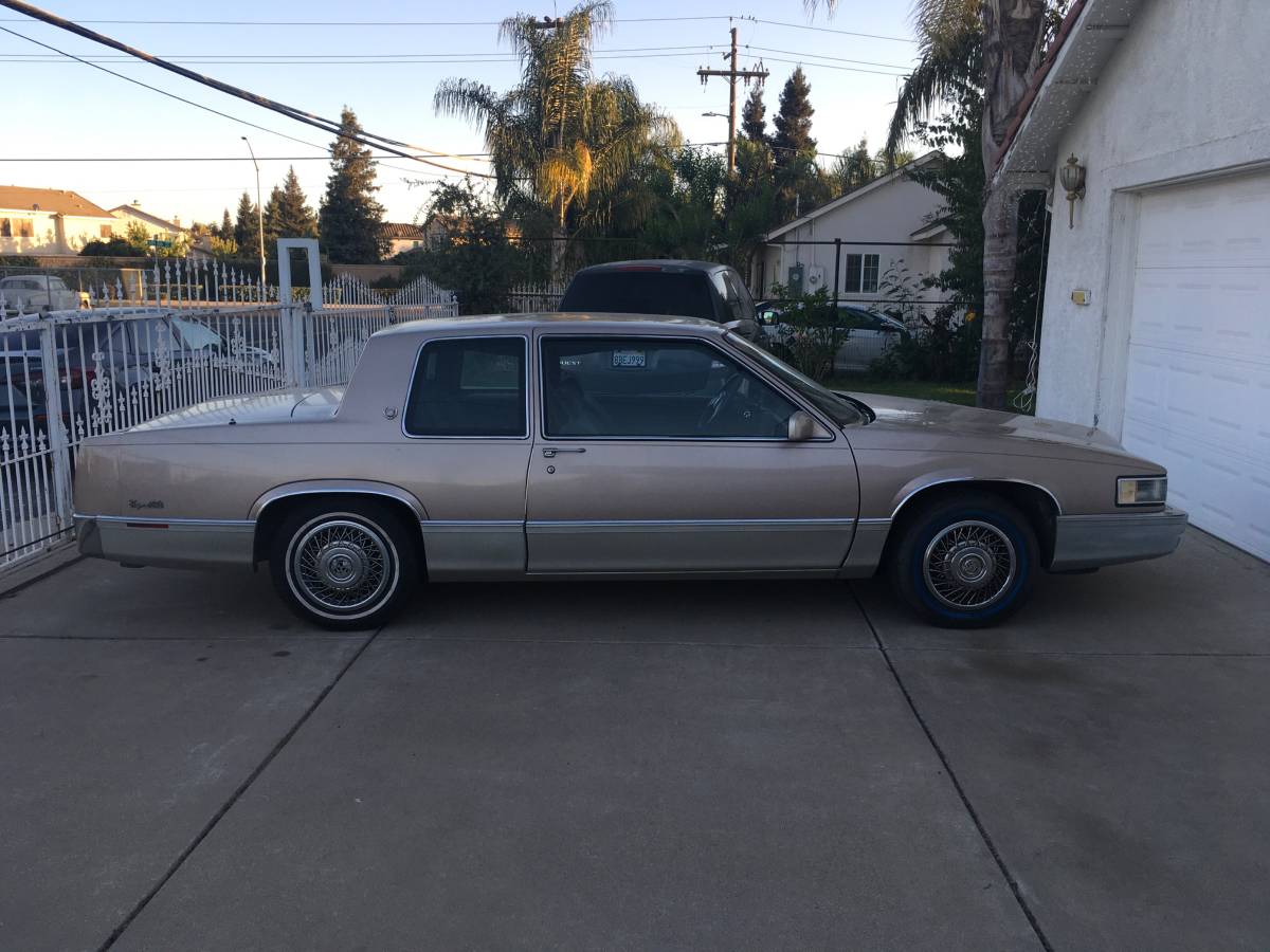 Cadillac-deville-1989-8