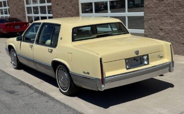 Cadillac-deville-1989-yellow-113