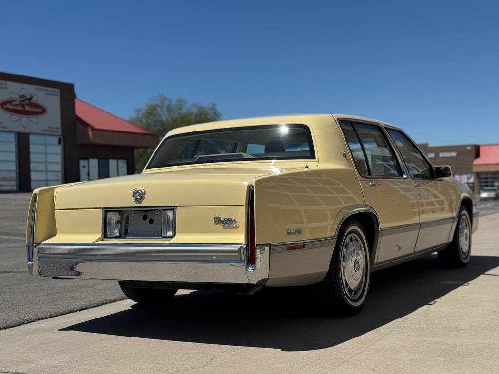 Cadillac-deville-1989-yellow-130