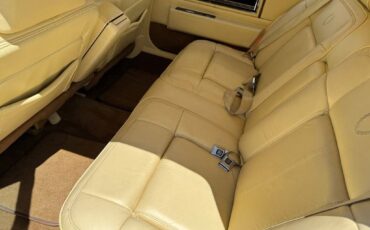 Cadillac-deville-1989-yellow-140