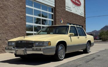 Cadillac-deville-1989-yellow-192