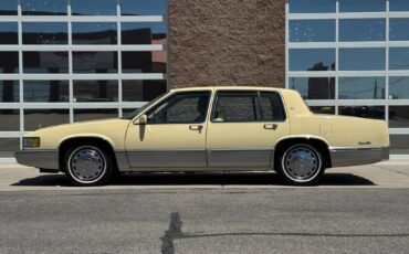 Cadillac-deville-1989-yellow-194