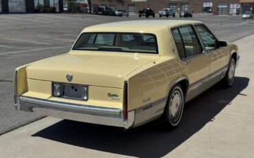 Cadillac-deville-1989-yellow-250