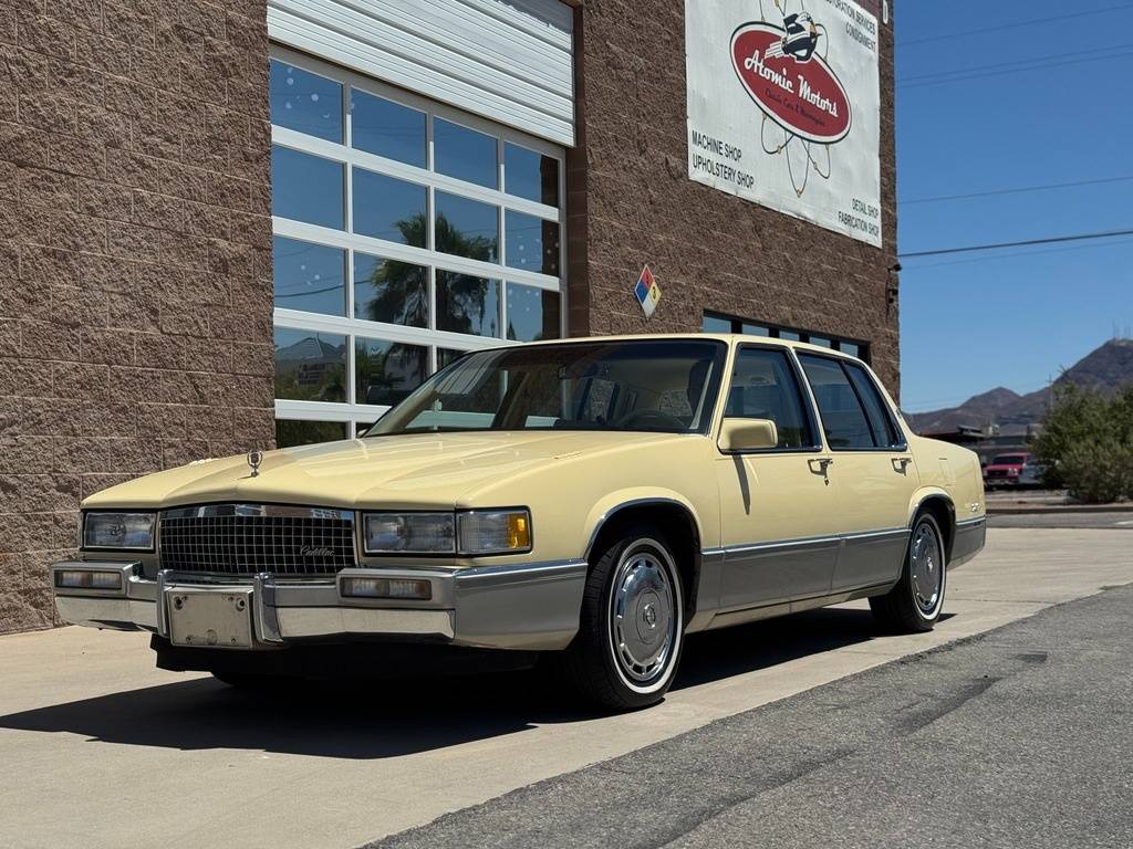 Cadillac-deville-1989-yellow-79