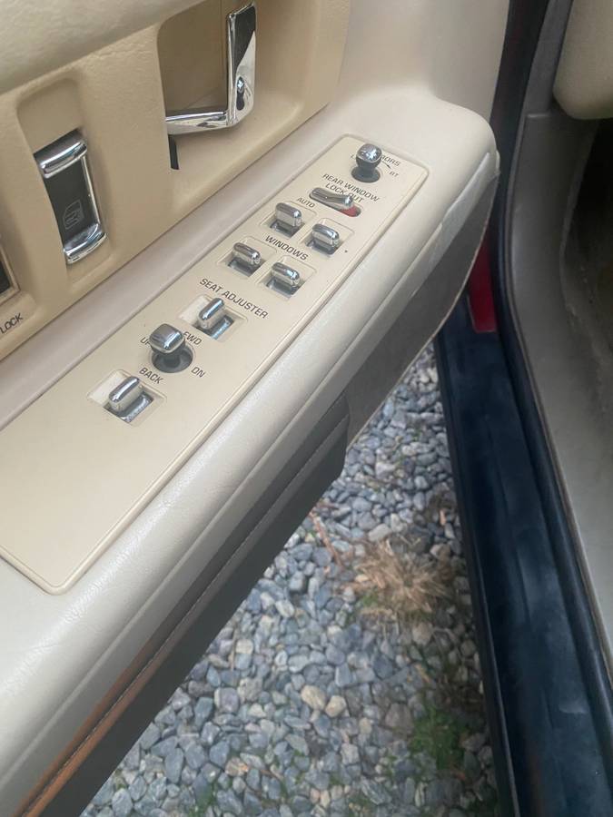 Cadillac-deville-1995-custom-13