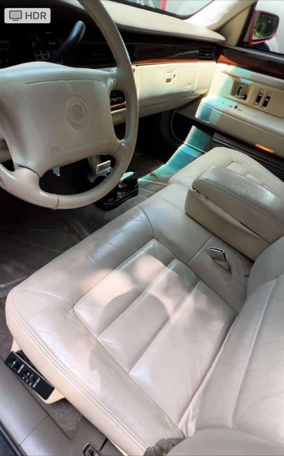 Cadillac-deville-1995-custom-5