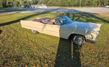 Cadillac-deville-convertible-1967-custom-13