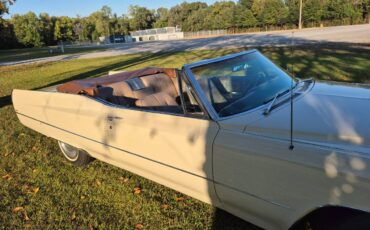 Cadillac-deville-convertible-1967-custom-18