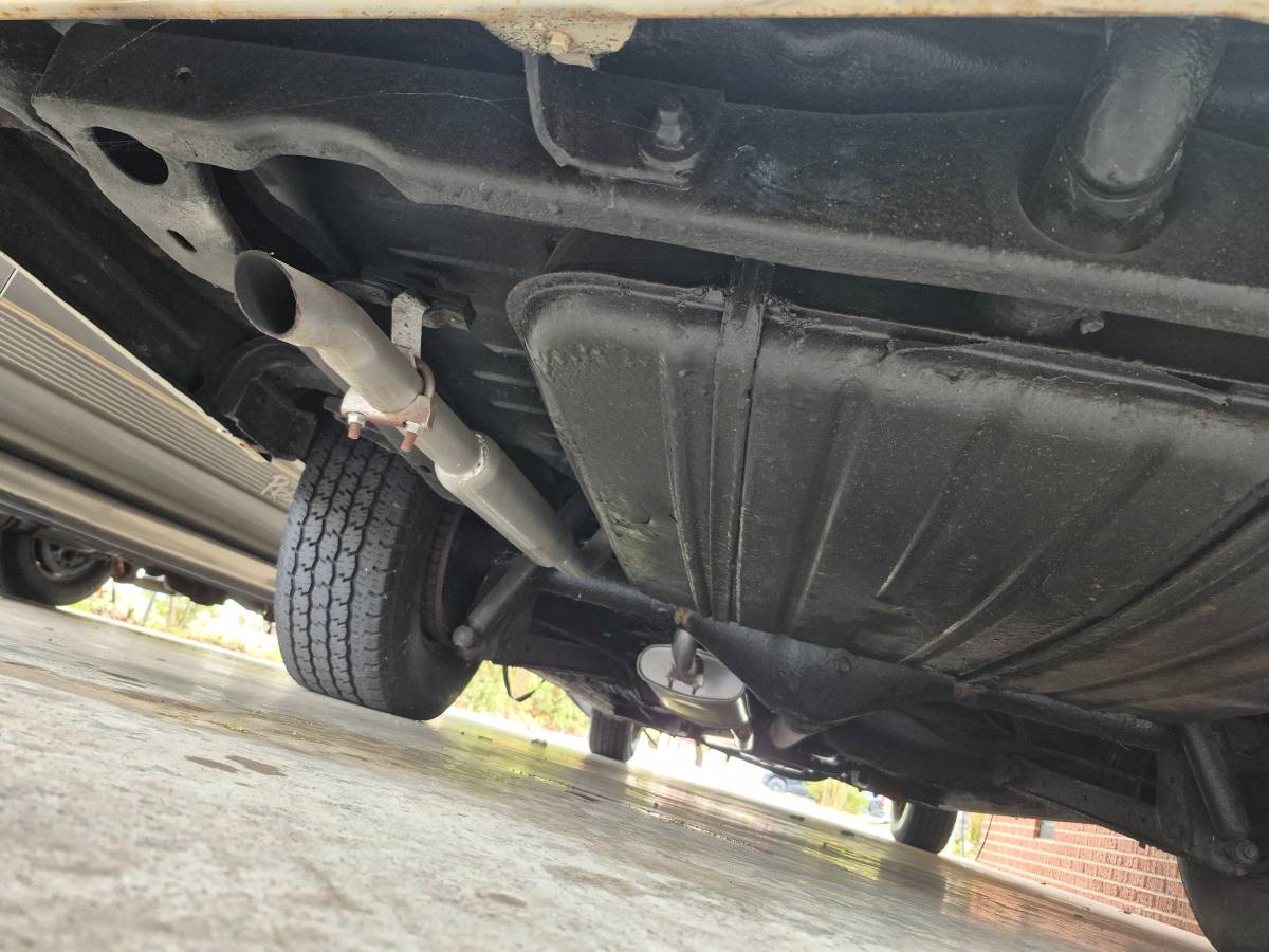 Cadillac-deville-convertible-1967-custom-22