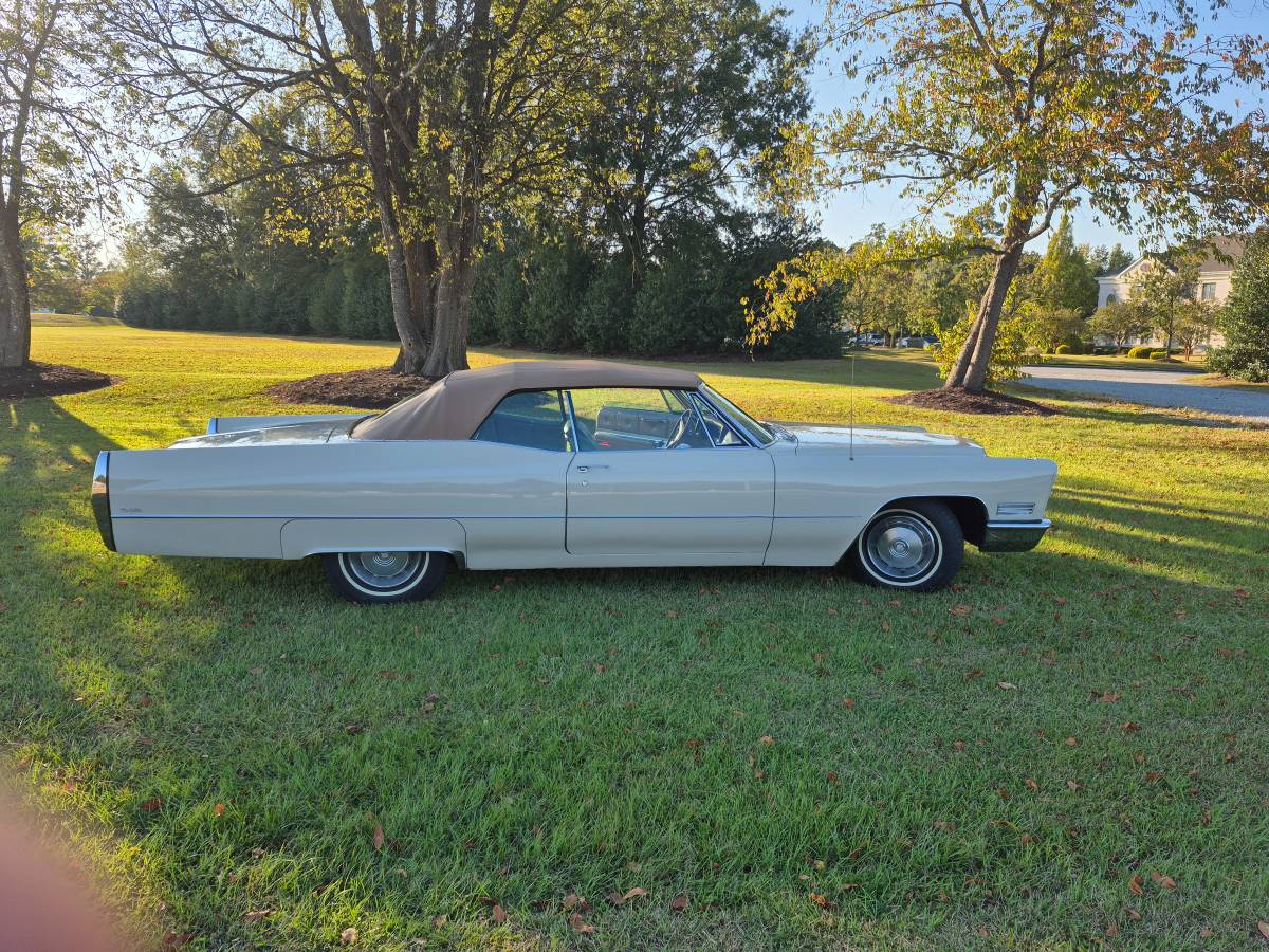 Cadillac-deville-convertible-1967-custom-6