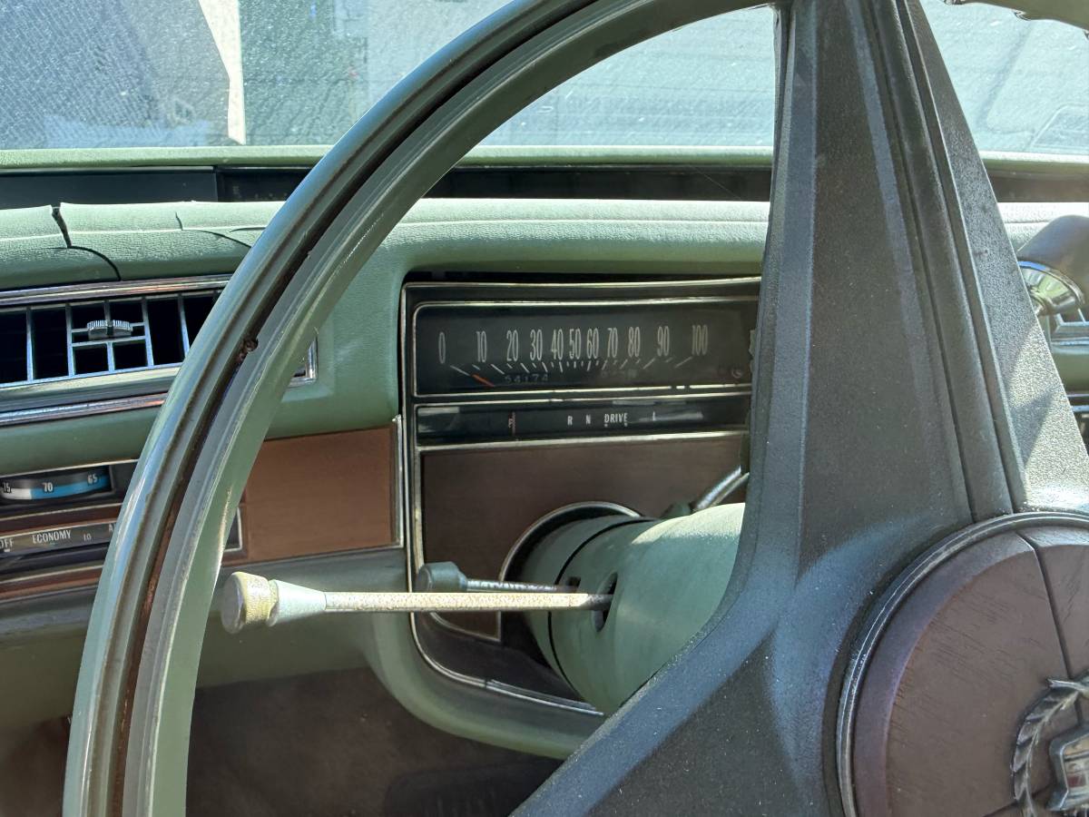 Cadillac-el-dorado-1975-white-8