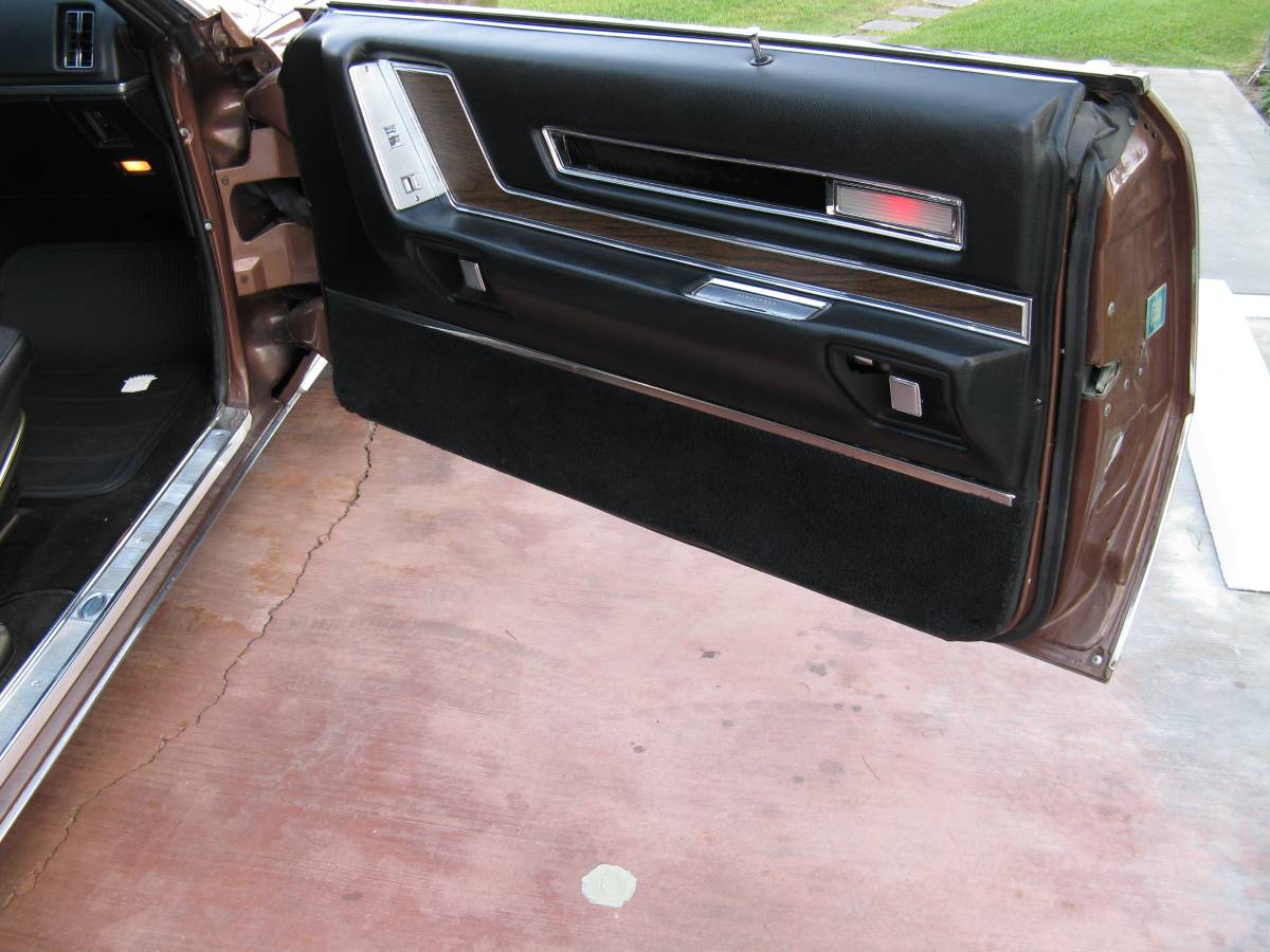 Cadillac-eldorado-1968-brown-12