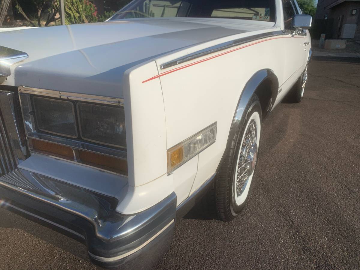 Cadillac-eldorado-1981-white-5