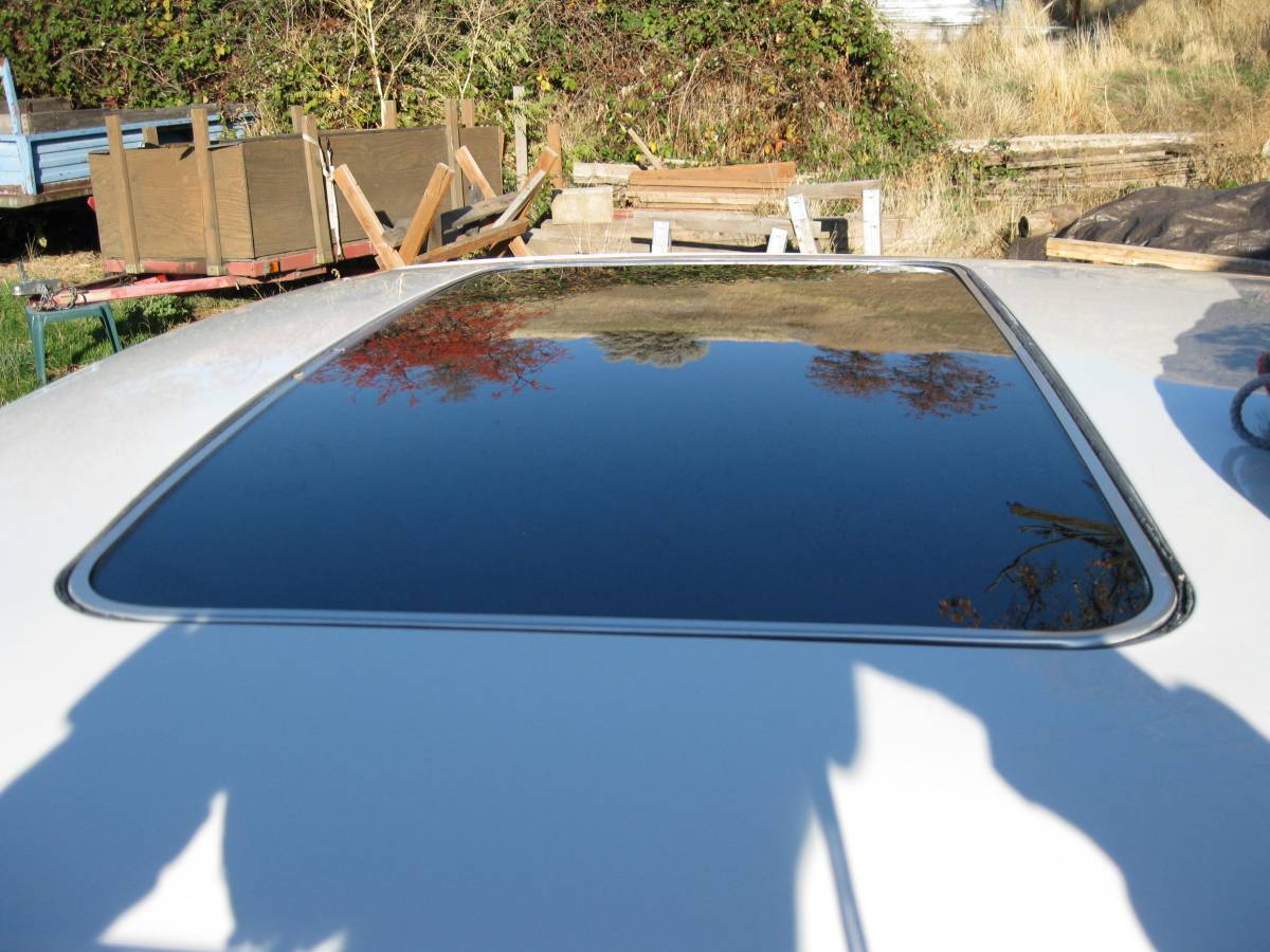 Cadillac-eldorado-1985-white-4