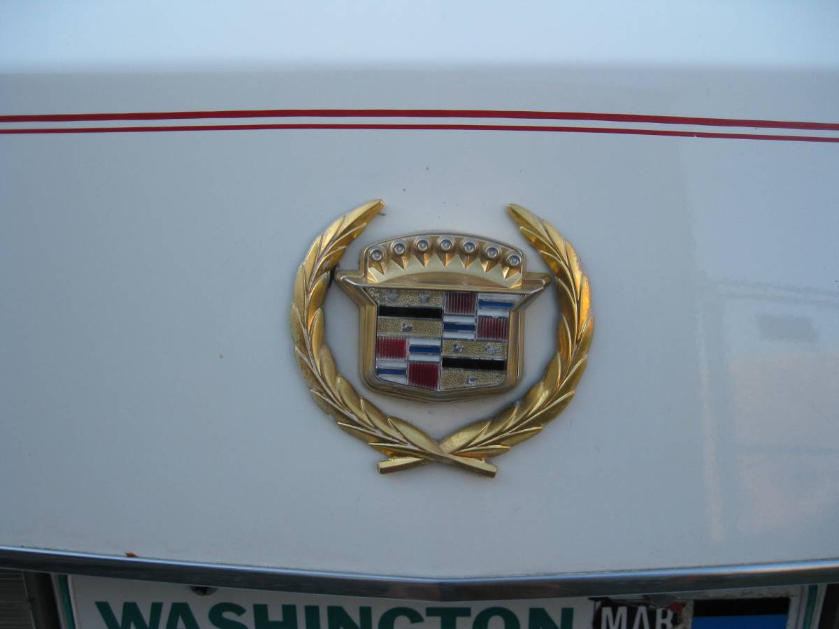 Cadillac-eldorado-1985-white-7