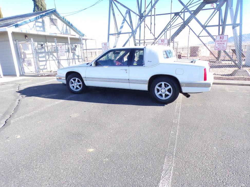 Cadillac-eldorado-biarritz-1988-white-18