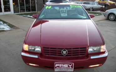 Cadillac-eldorado-etc-1996-red-1